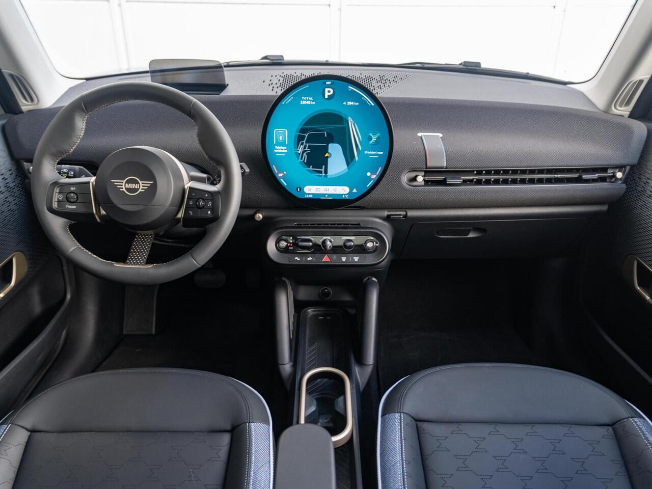 Mini Electric 3-Deurs Cooper SE Classic + M-Pakket + Glazen panoramadak + Stoelverwarming + Head-Up Display + LED-koplampen met uitgebreide functies