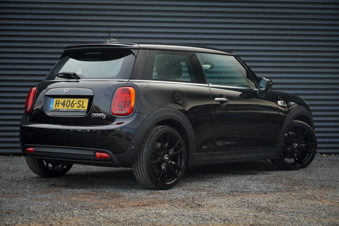 Mini Electric Mini Essential 33 kWh / Sportstoel / Camera / Navi / Stoelverwarming / Incl BTW