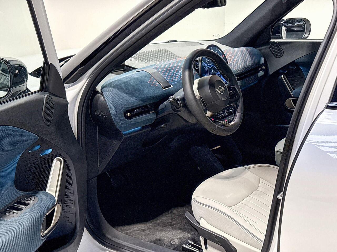 Mini Electric Aceman SE Favoured S Plus 54.2 kWh