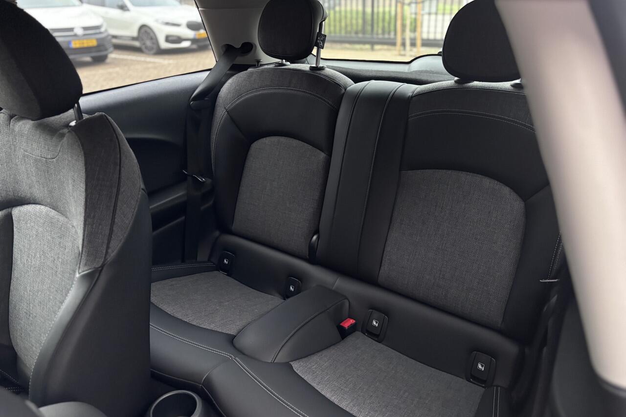 Mini Electric Cooper SE 33 kWh | Camera | Comfort Access | Stoelverwarming | LED