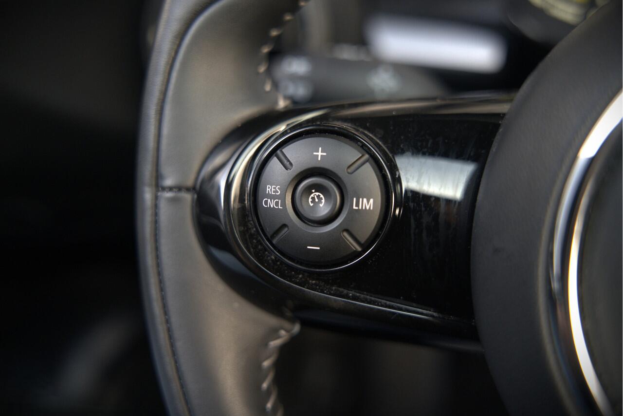 Mini Electric Mini Yours 33 kWh | Panoramadak | Harman Kardon | Head-Up Display | Union Jack | Stoelverwarming | Keyless | Apple Carplay | Navigatie | Camera | Parkeersensoren | Warmtepomp | Leer | Cruise Control | DAB |