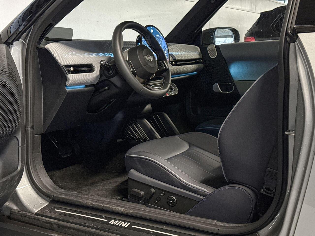 Mini Electric Cooper 3-deurs SE Favoured XL