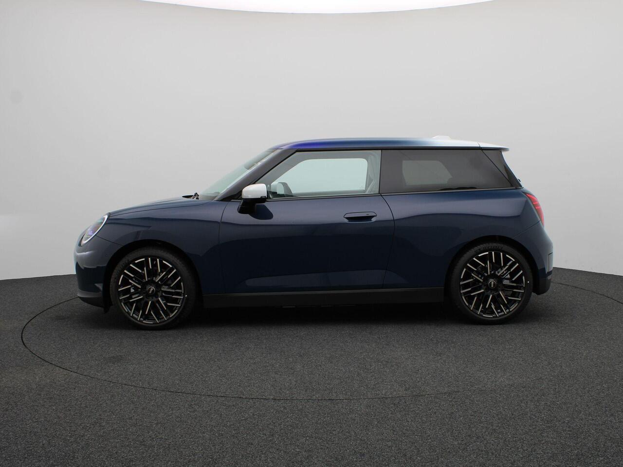 Mini Electric Mini Cooper SE Favoured M 54.2 kWh