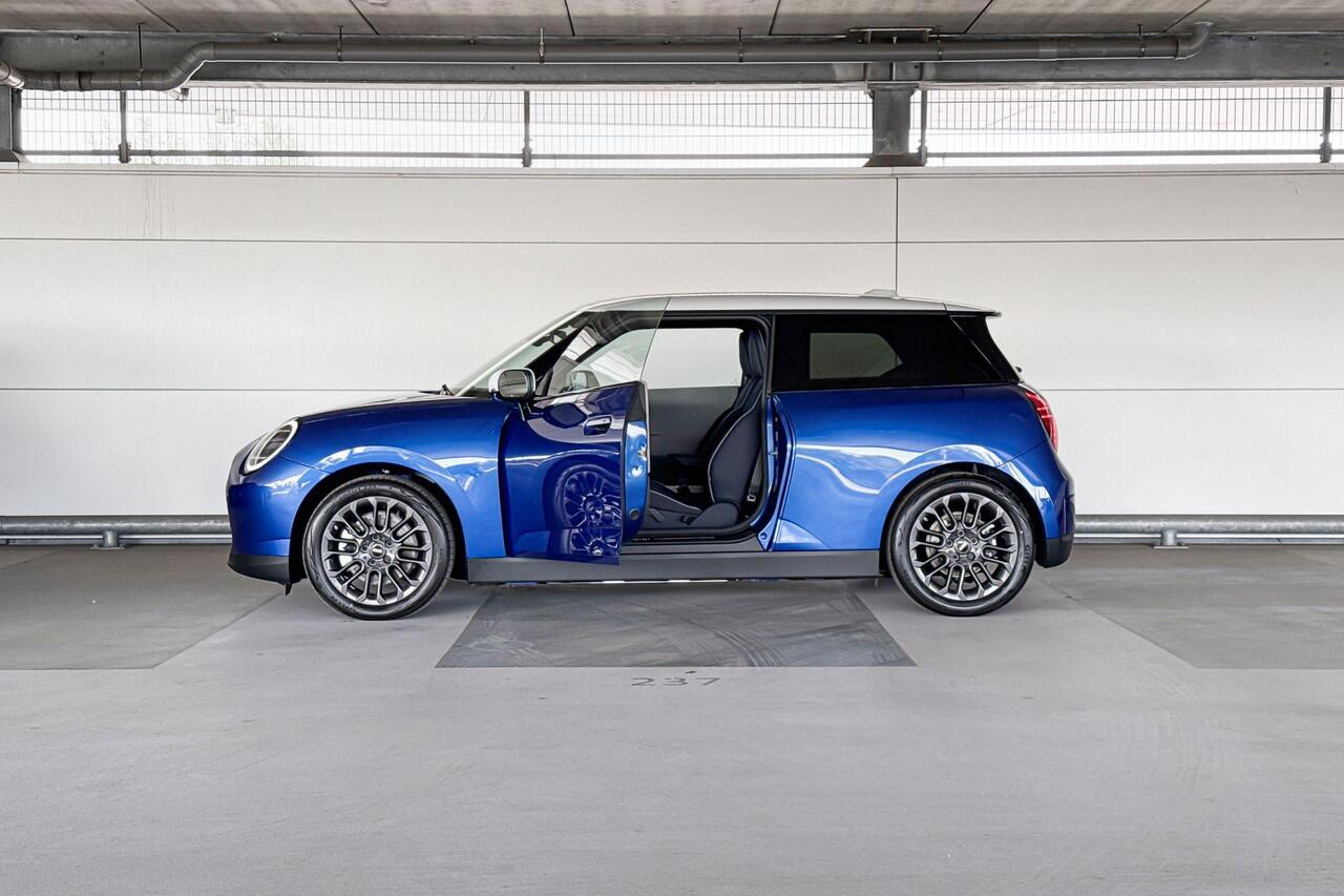 Mini Electric Cooper 3-deurs Cooper E Favoured L 40.7 kWh