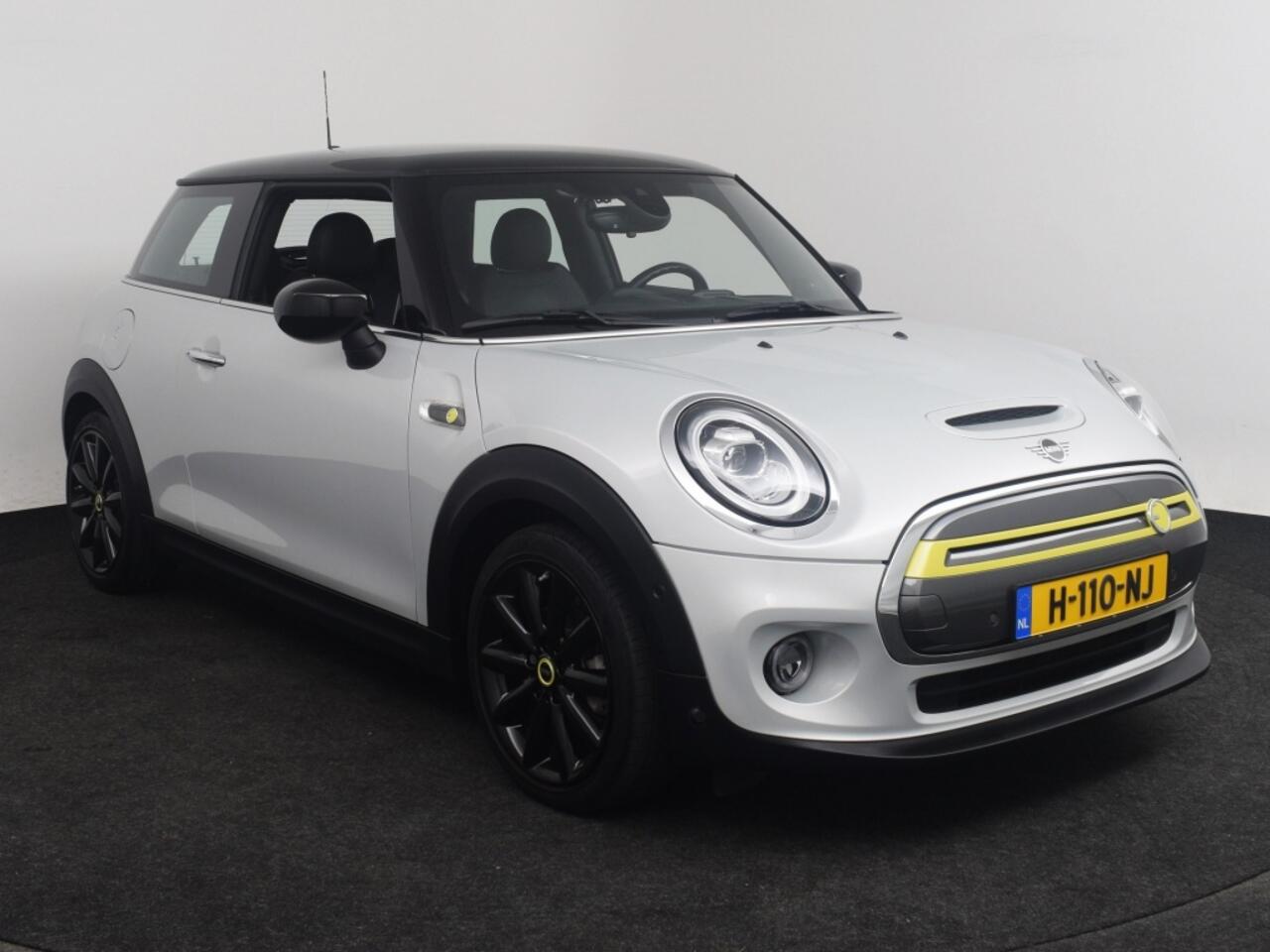 Mini Electric Mini Charged 33 kWh | Volledig Leder o Head-Up o Harman/Kardon o NAP