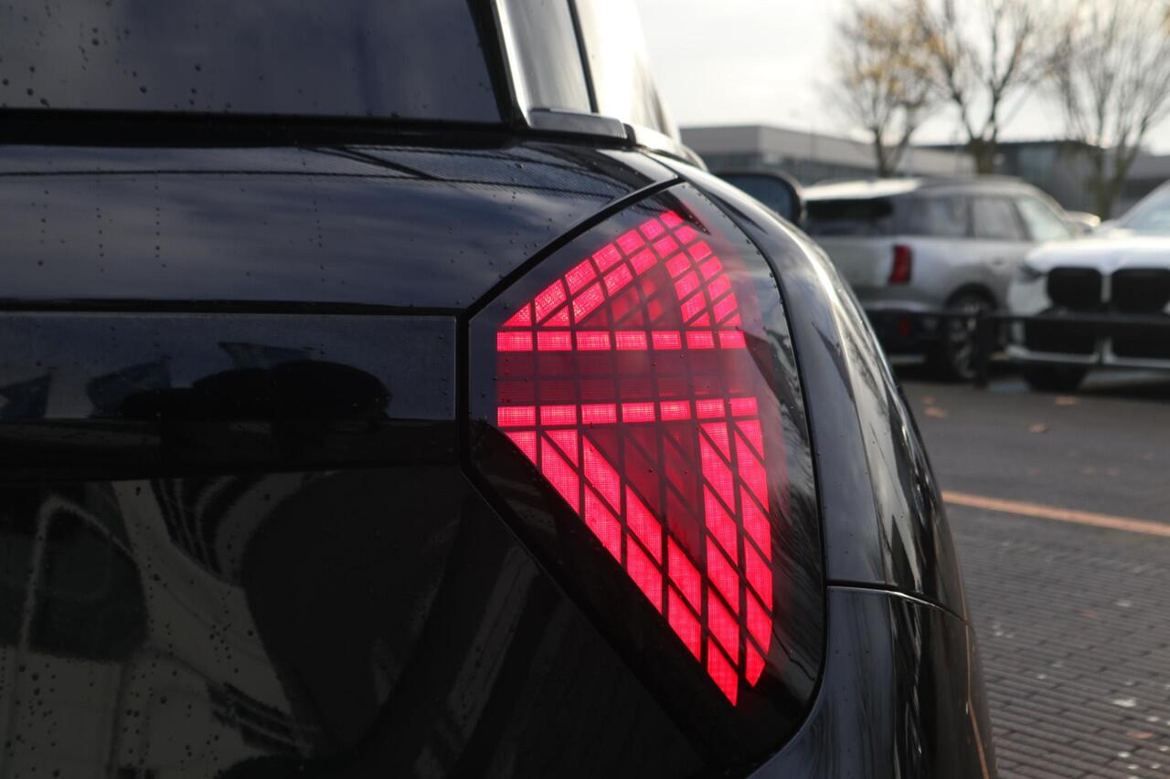 Mini Electric Cooper SE | Favoured Pakket XL | Glazen Panoramadak | Stuur- en stoelverwarming | Harman/Kardon | Head-Up Display | Active Cruise Control | Elektrisch verstelbare, lederen stoelen | NEXT