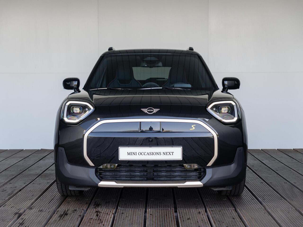 Mini Electric Aceman SE Favoured + XL pakket + Trekhaak + Panoramadak