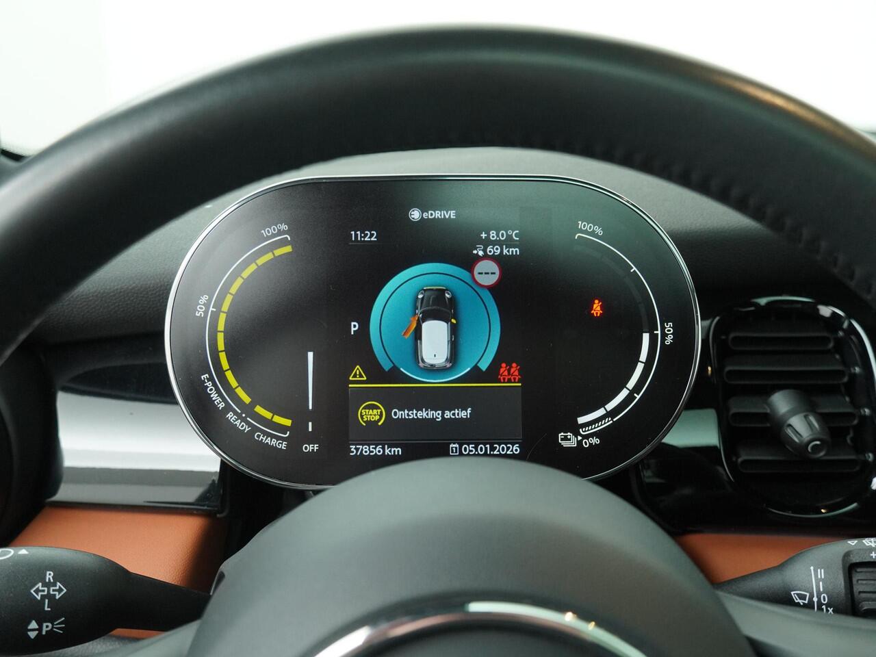 Mini Electric 3-deurs | Camden Edition | Achteruitrijcamera | Stoelverwarming | Panoramadak | Keyless Entry |