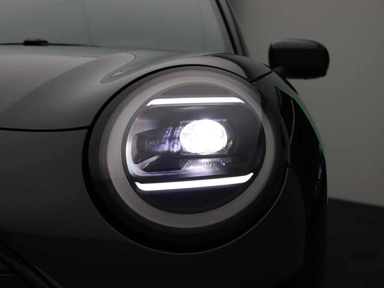 Mini Electric Cooper SE John Cooper Works Trim | XL pakket | Panoramadak | Sportstoelen | Harman Kardon