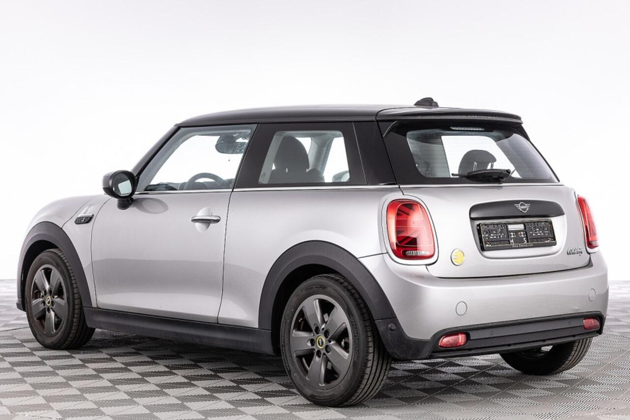 Mini Electric Mini Cooper SE 33 kWh | Sportstoelen | Full LED | NAVI | ECC