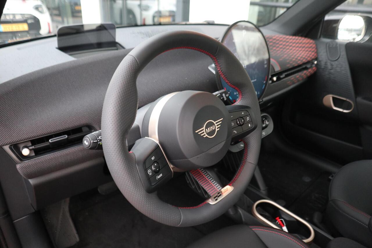 Mini Electric Cooper SE John Cooper Works | Stoel- en stuurverwarming | Comfort Access | Panorama Dak | Head-Up Display