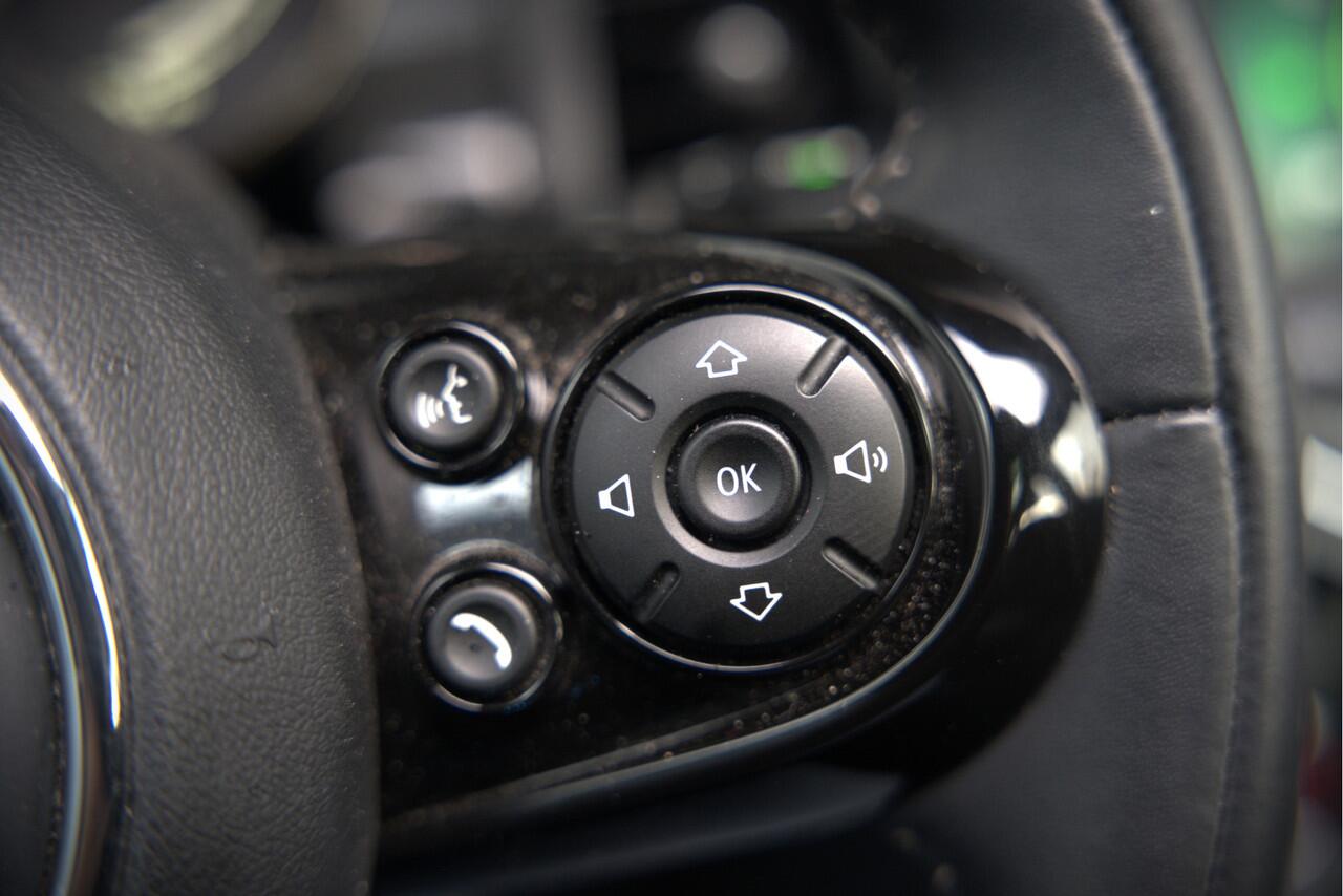 Mini Electric Mini Yours 33 kWh | Panoramadak | Harman Kardon | Head-Up Display | Union Jack | Black Pack | BTW | Stoelverwarming | Keyless | Apple Carplay | Navigatie | Camera | Parkeersensoren | Warmtepomp | Leer | Cruise