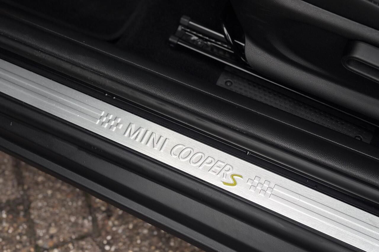 Mini Electric Cooper SE 33 kWh | Camera | Comfort Access | Stoelverwarming | LED