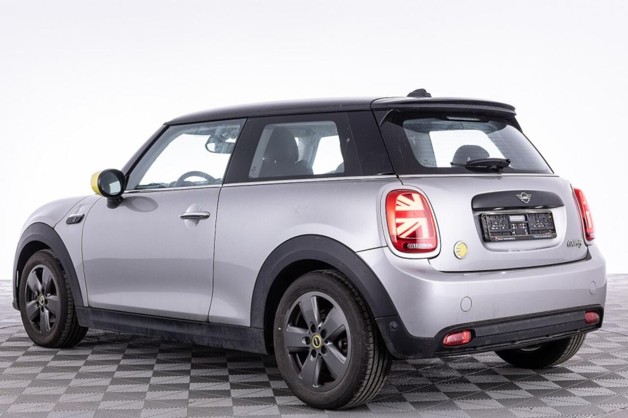 Mini Electric Mini Cooper SE 33 kWh | Sportstoelen | Full LED | NAVI | ECC | SOH 100%