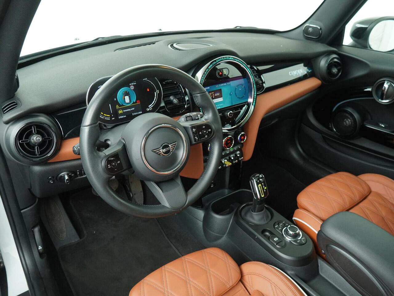 Mini Electric 3-deurs | Camden Edition | Achteruitrijcamera | Stoelverwarming | Panoramadak | Keyless Entry |