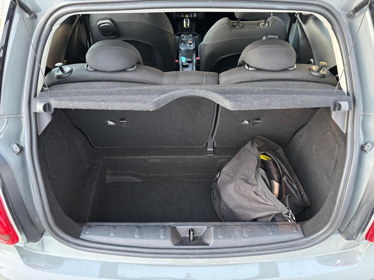 Mini Electric Mini 33 kWh | Navigatie | Parkeer sensoren |