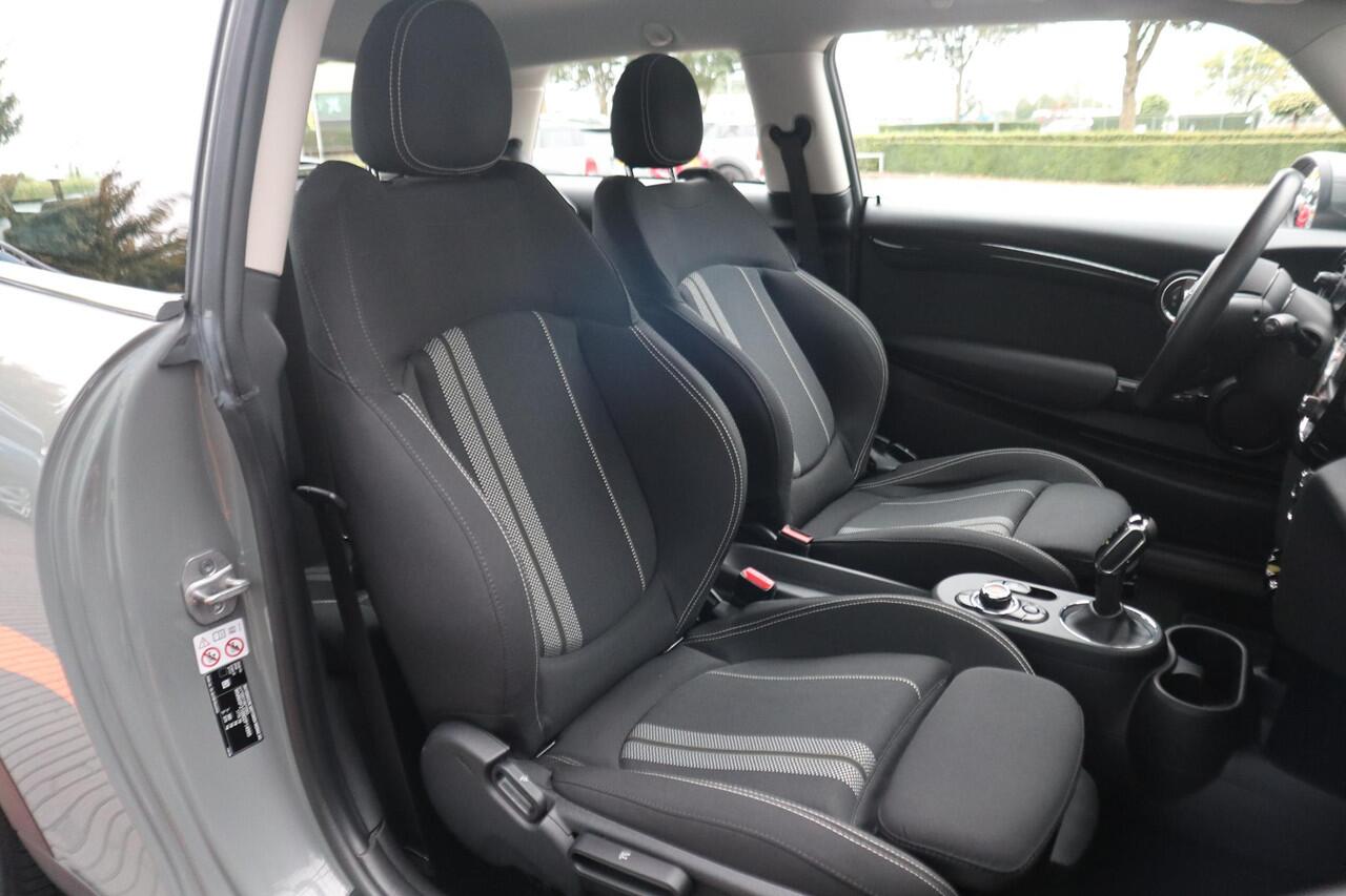 Mini Electric | LED | Navigatie | DAB