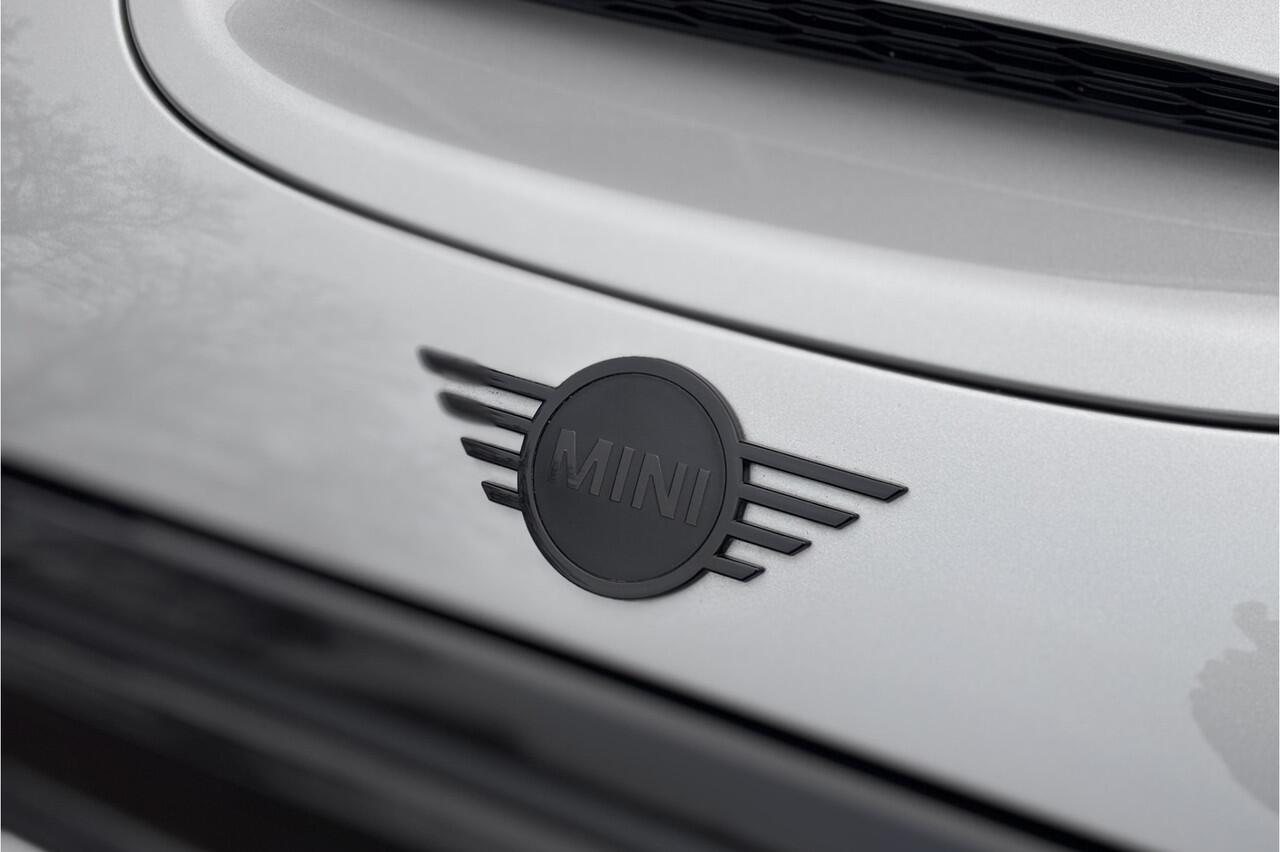 Mini Electric Cooper SE 33 kWh | Camera | Sportleder | Comfort Access | Stoelverwarming | LED