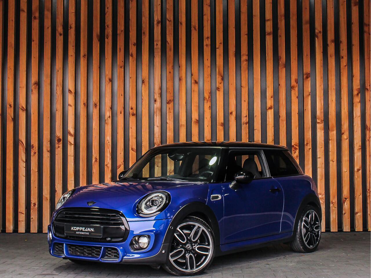 Mini John Cooper Works 1.5 136PK Automaat JCW Pakket | HARMAN EN KARDON | KEYLESS | SFEERVERLICHTING | NAVI | PDC |