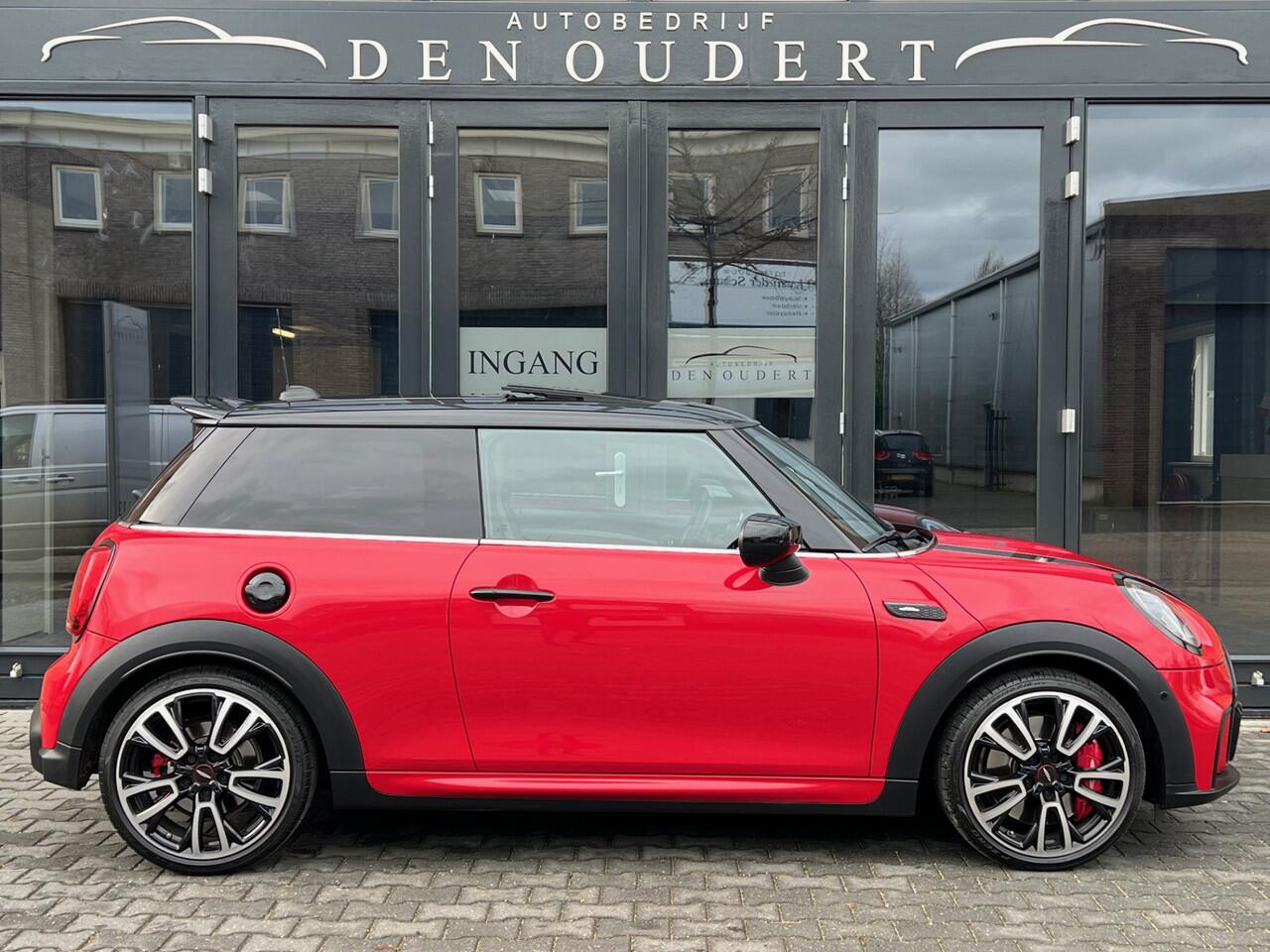 Mini John Cooper Works Mini 2.0 AUT PANO / APPLE CARPLAY VOL VOL