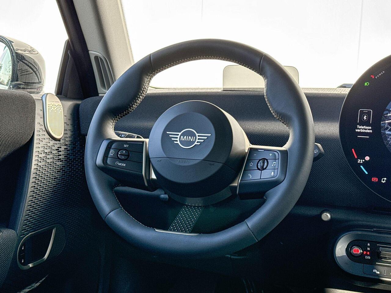 Mini John Cooper Works E Cooper M 40.7 kWh