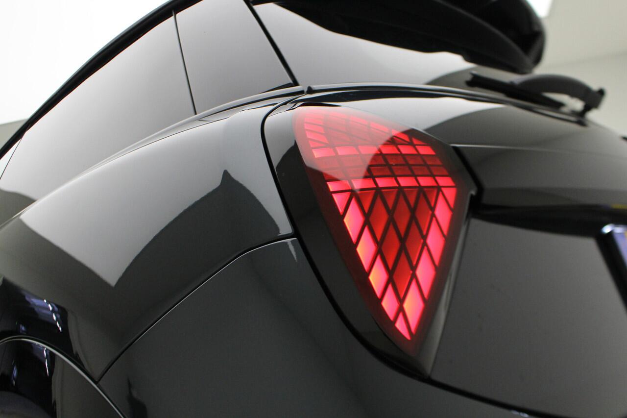 Mini John Cooper Works 3-deurs C Cooper M | Comfort Acces | Panorama | Stoel/Stuurverwarming | Head-Up