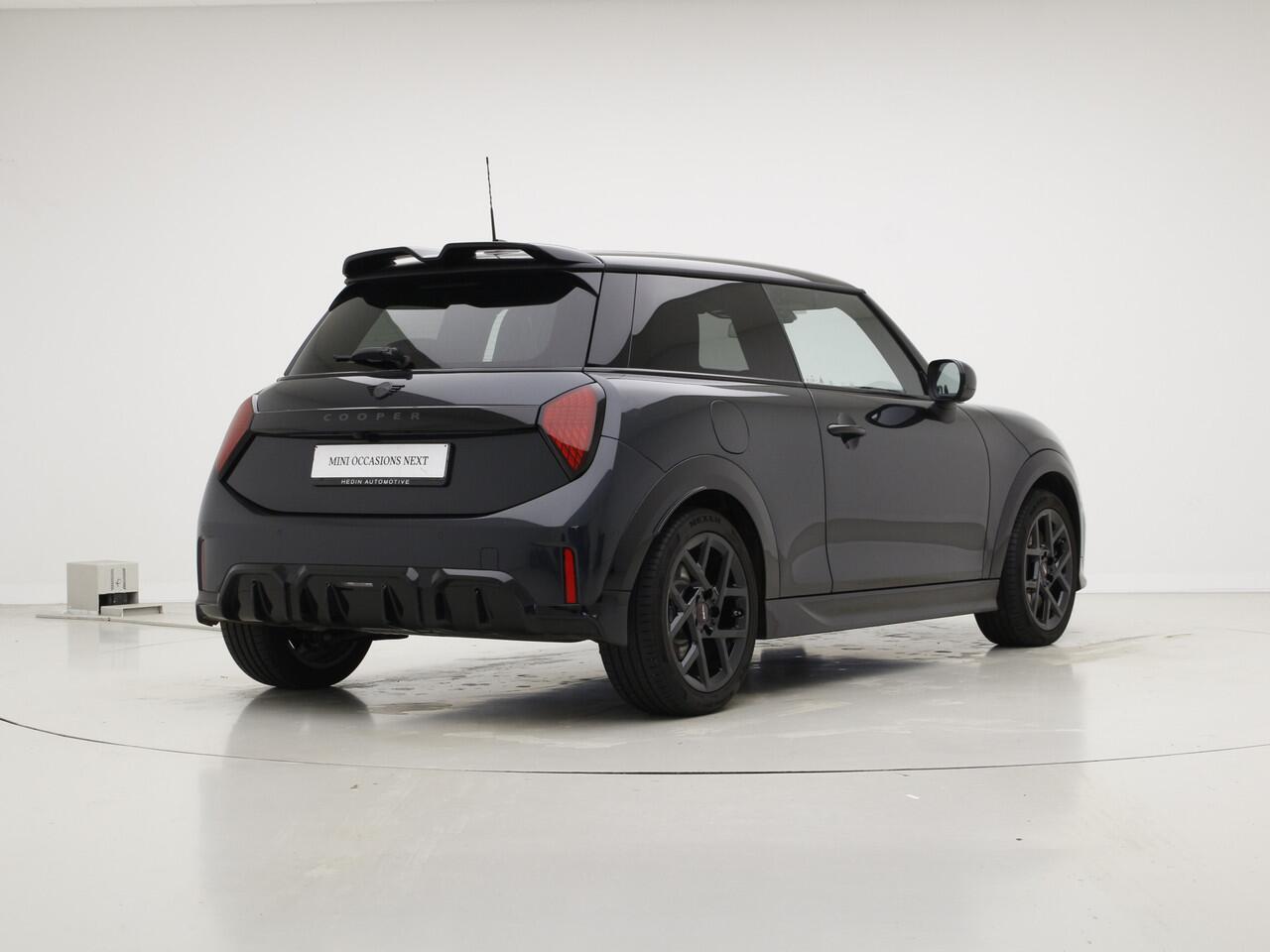 Mini John Cooper Works 3-deurs C Cooper M | 17" | Comfort Acces | Panorama | Stoe/Stuurverwarming | Head-Up