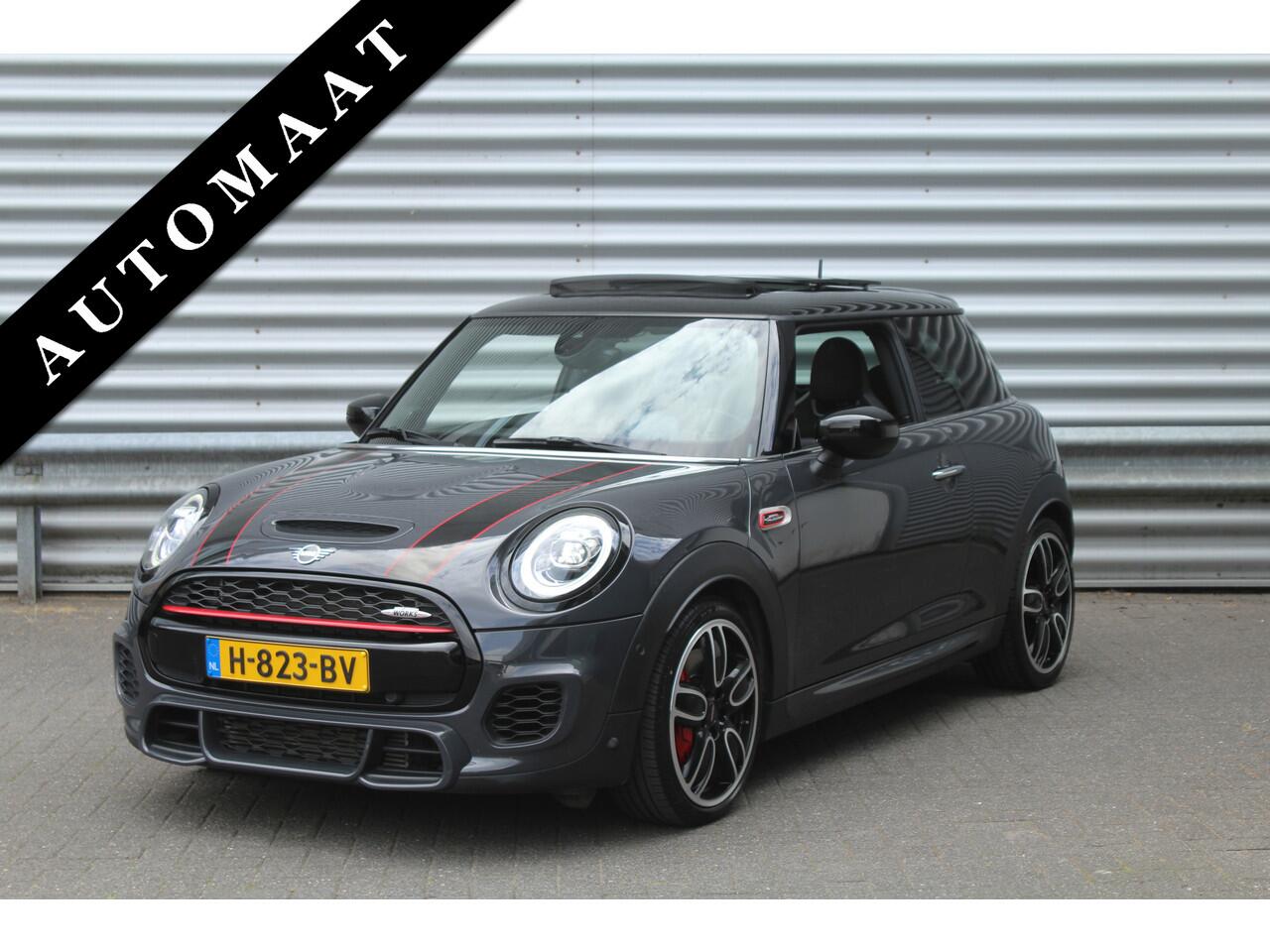 Mini John Cooper Works 2.0 232pk JCW Chili AUTOMAAT NL-Auto NAP 44dkm Panoramadak Clima Cruise Navi Camera HUD LMV