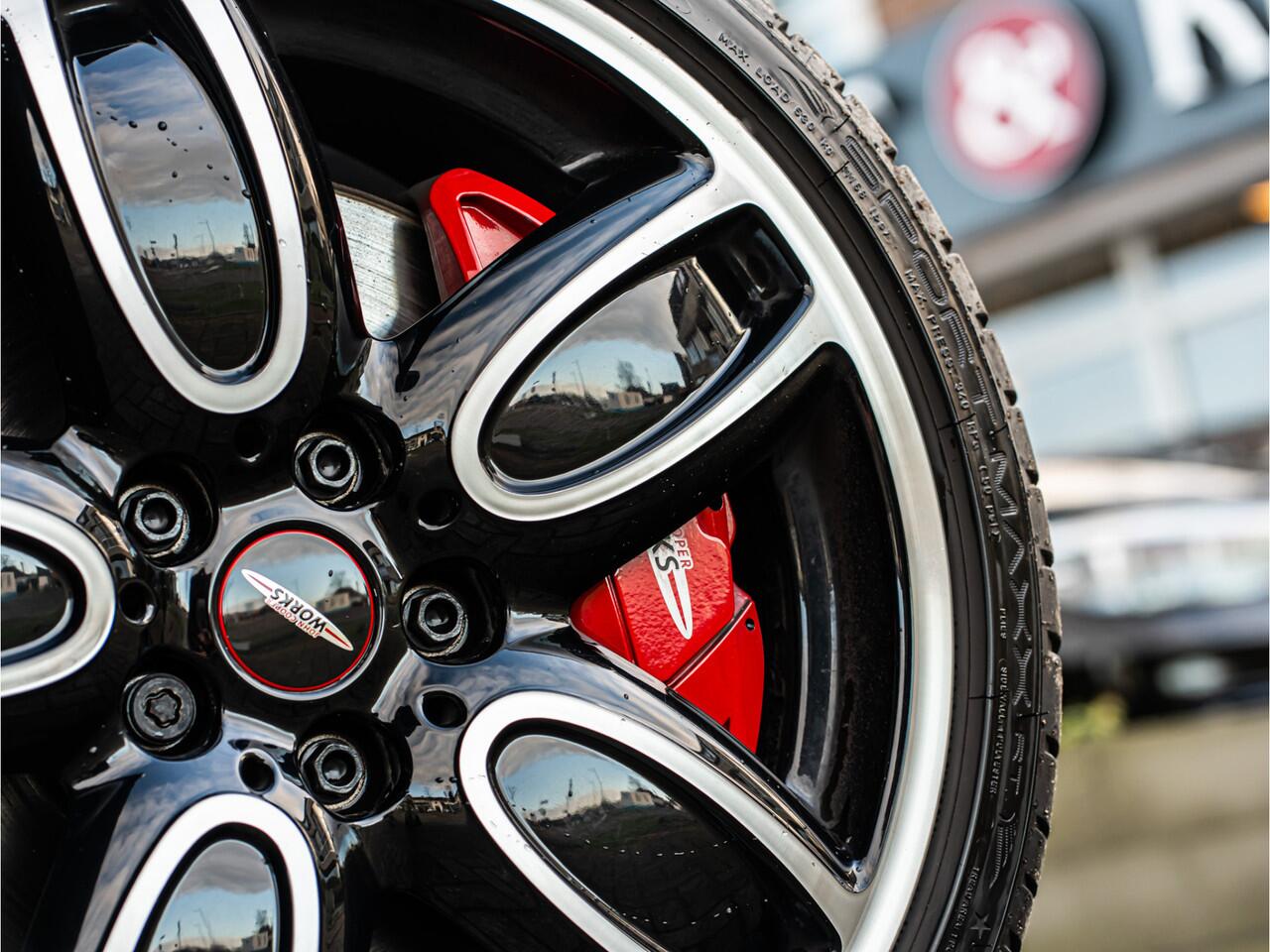 Mini John Cooper Works Mini 2.0 Cooper Chili ORG NL PANO HARMAN KARDON CAMERA LED ADAP CRUISE