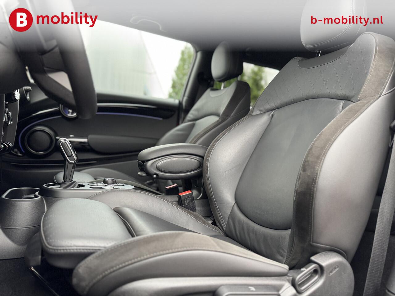 Mini John Cooper Works 2.0 Cooper 232PK JCW Pack Head-Up Display | Adaptive Cruise | Adaptief Onderstel | Stuur/Stoelverwarming | Comfort Access | Achteruitrijcamera