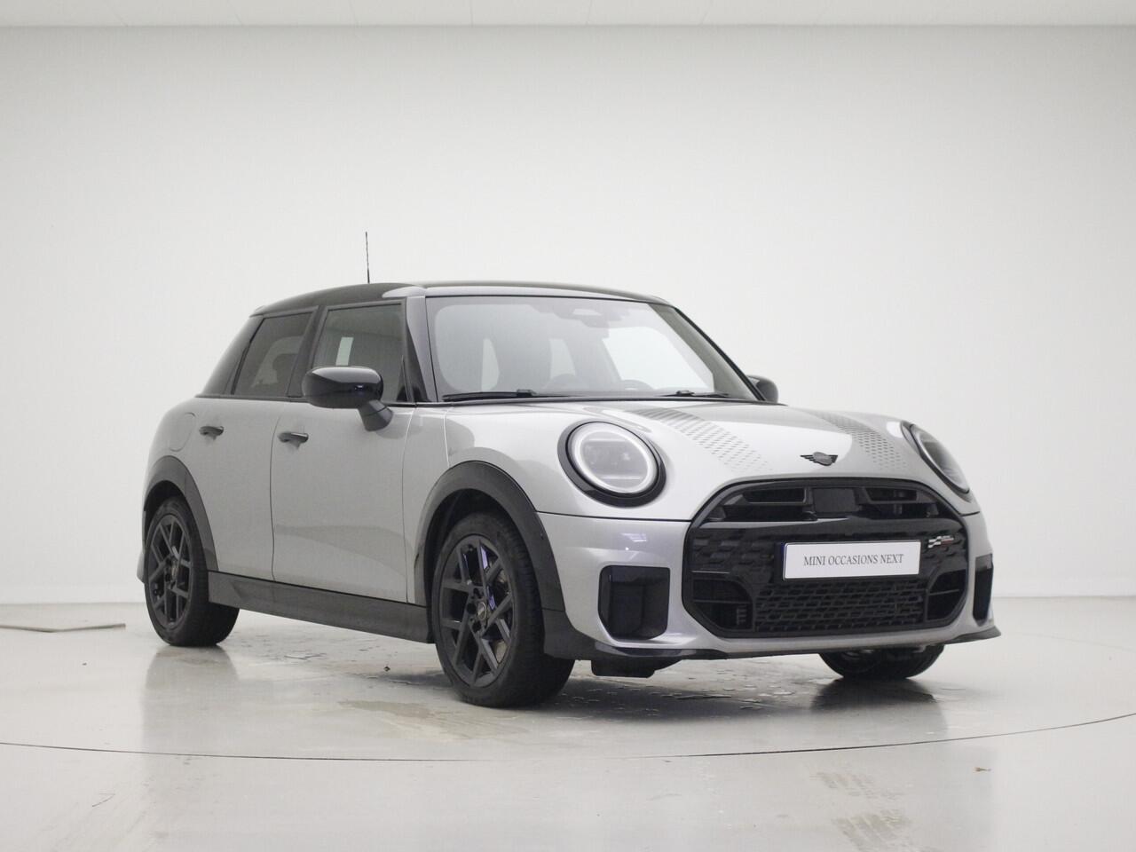 Mini John Cooper Works 5-deurs C Cooper M | 17" | Comfort Acces | Stoel/Stuurverwarming | Panorama | Head-Up