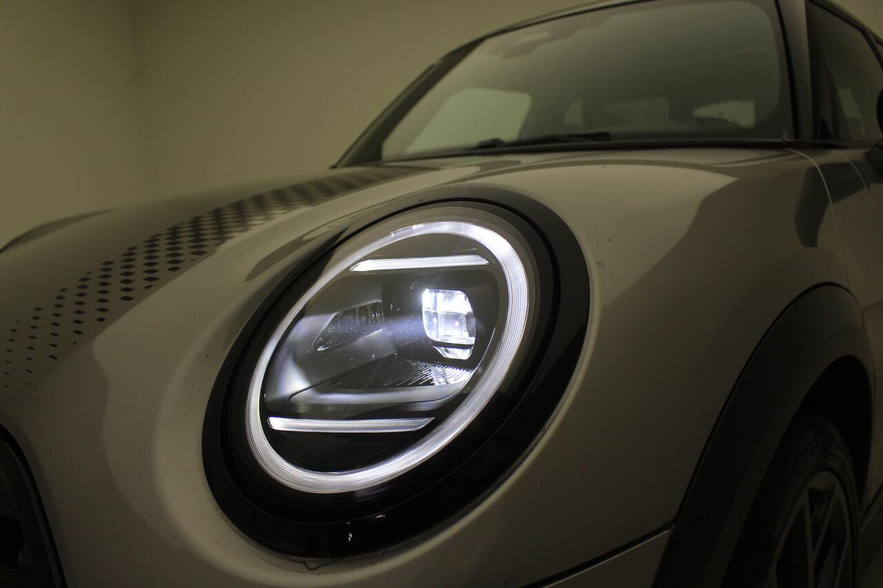 Mini John Cooper Works 5-deurs C Cooper M | 17" | Comfort Acces | Stoel/Stuurverwarming | Panorama | Head-Up