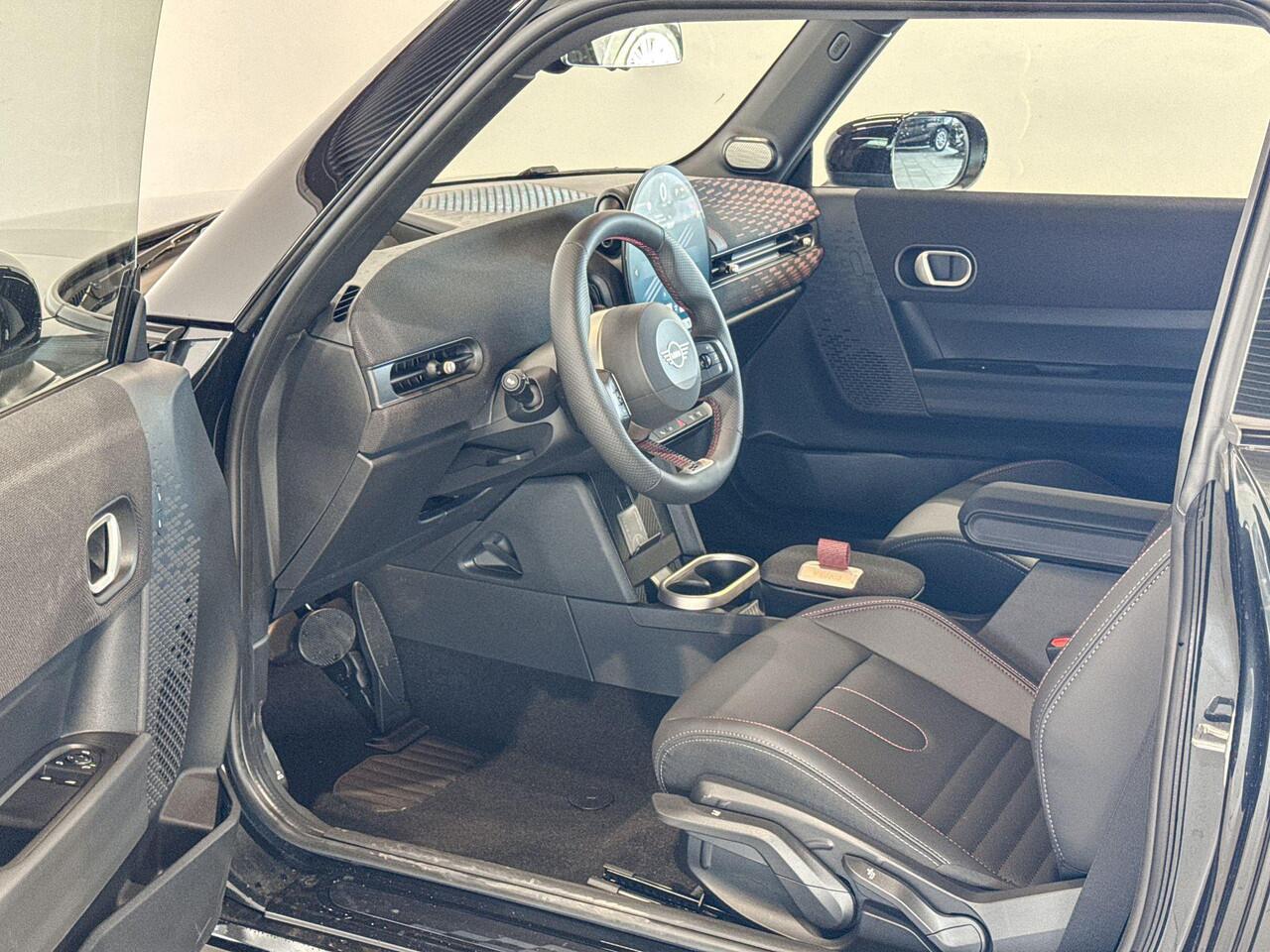 Mini John Cooper Works 3-deurs C Cooper M | Opruimingsvoordeel