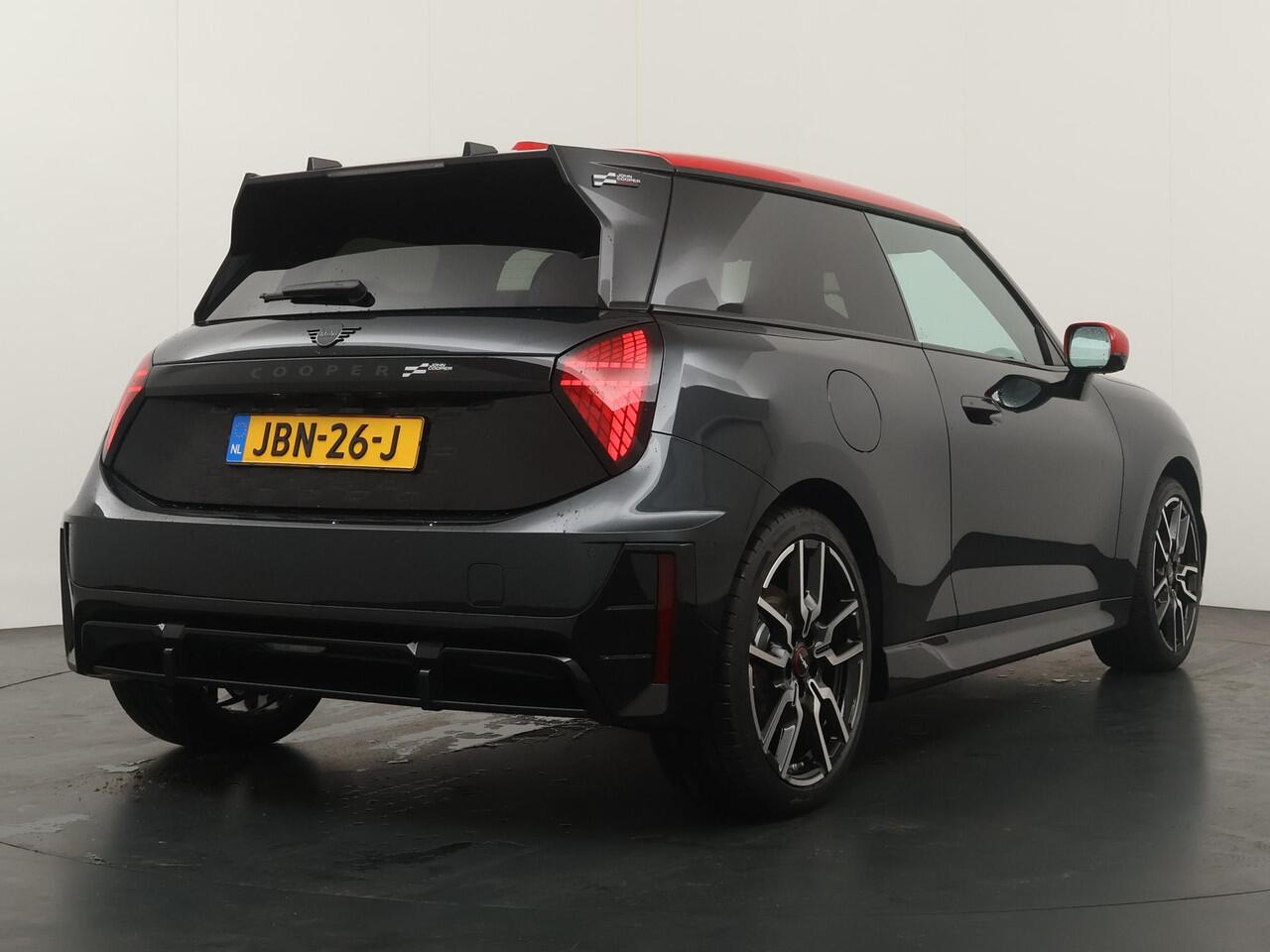 Mini John Cooper Works JCW L-pakket | Panoramadak | Stuur-stoelverwarming | Head-Up | Harman - Kardon |