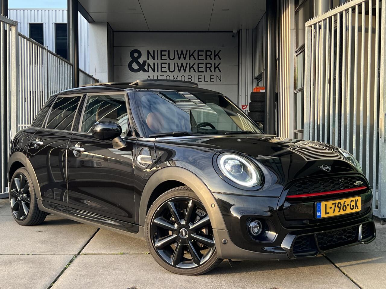 Mini John Cooper Works Mini 1.5 Cooper Pack | AUTOMAAT | LEDER | SCHUIF/KANTELDAK | CARPLAY/ANDROID | NAVI | CRUISE CONTROL | PDC V+A | CLIMATE CONTROL | LMV 18'' | KEYLESS | BLUETOOTH