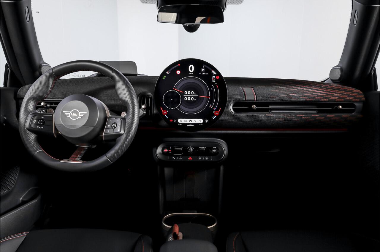 Mini John Cooper Works Mini 2.0 JCW XL 232PK - Automaat | S/K Panodak | Dig. Cockpit | Adapt. Cruise | Elek. Stoelen-+massage+verwarming | PDC | 360 Camera | NAV + App. Connect | ECC | Harman/Kardon | LM 18" | 5785