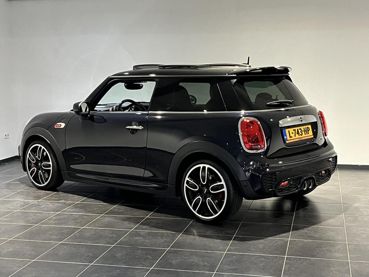 Mini John Cooper Works Mini 2.0 S Chili | Panoramadak | JCW | Harman Kardon | Head-up