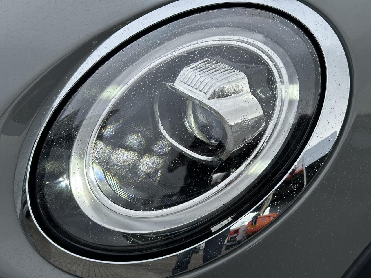 Mini John Cooper Works 1.5 JCW Pano-Dak | Stoelverw. | LED | Sfeerverlichting |