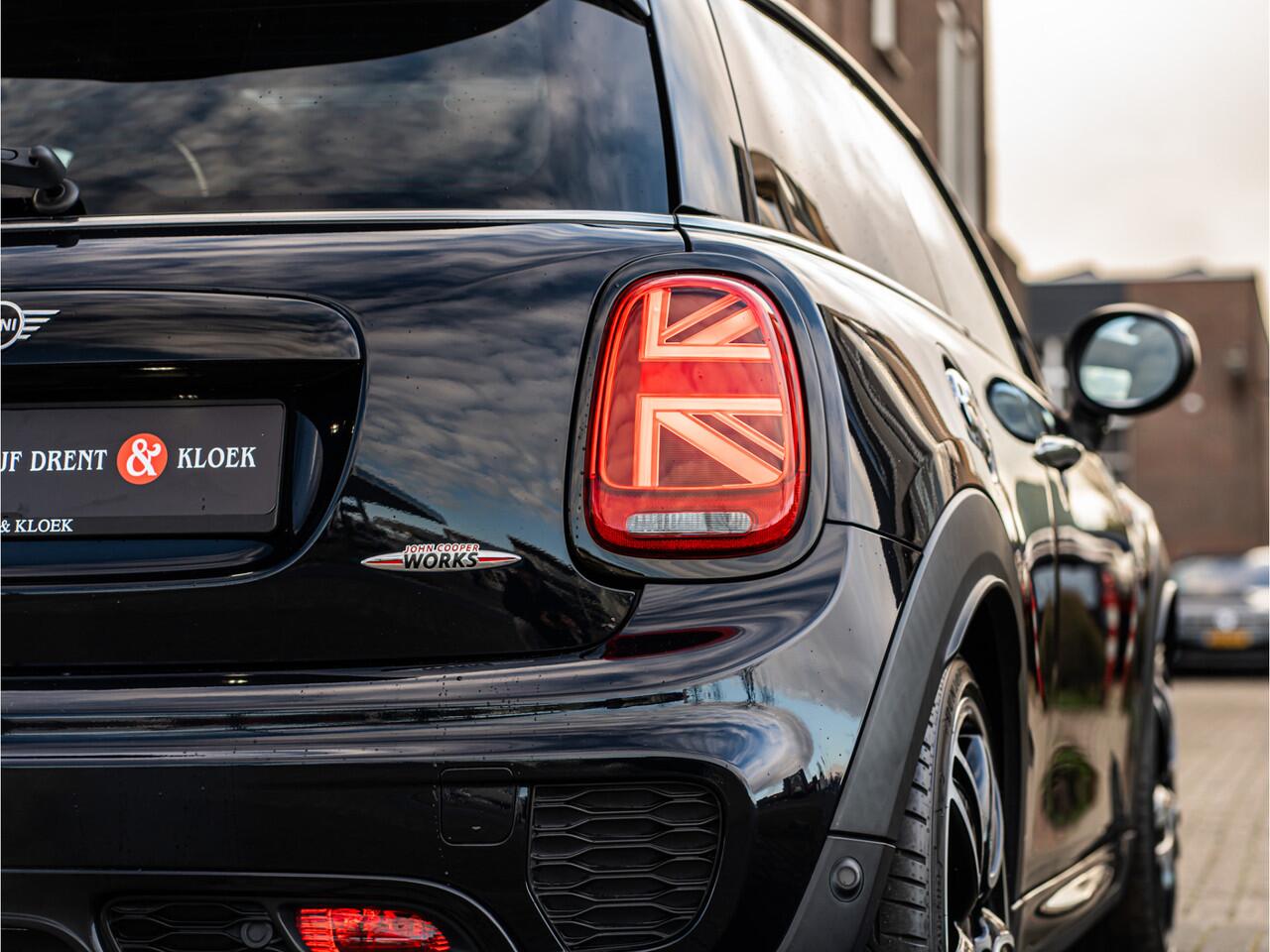 Mini John Cooper Works Mini 2.0 Cooper Chili ORG NL PANO HARMAN KARDON CAMERA LED ADAP CRUISE