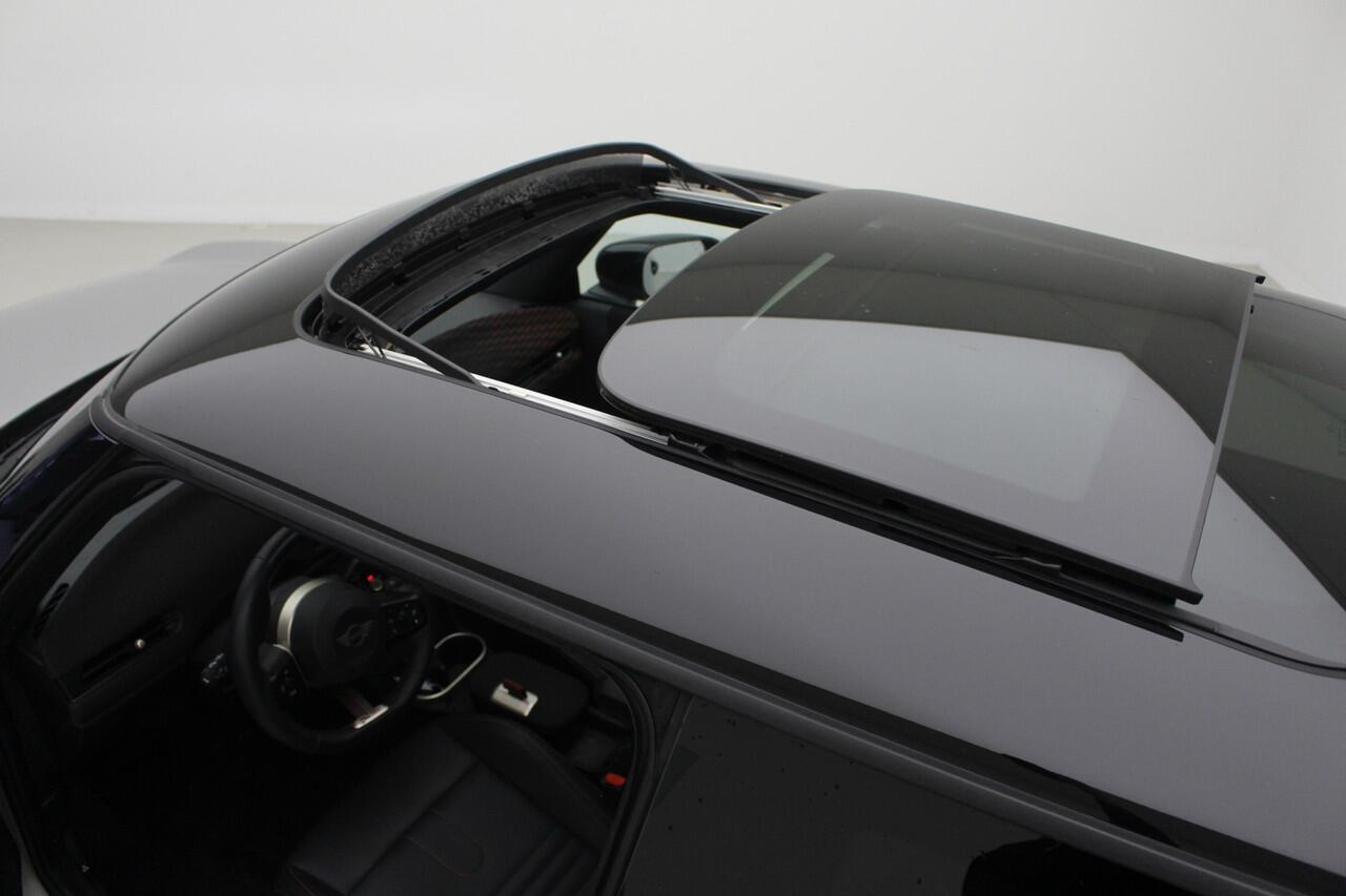 Mini John Cooper Works 3-deurs C Cooper M | 17" | Comfort Acces | Panorama | Stoel/Stuurverwarming | Head-Up