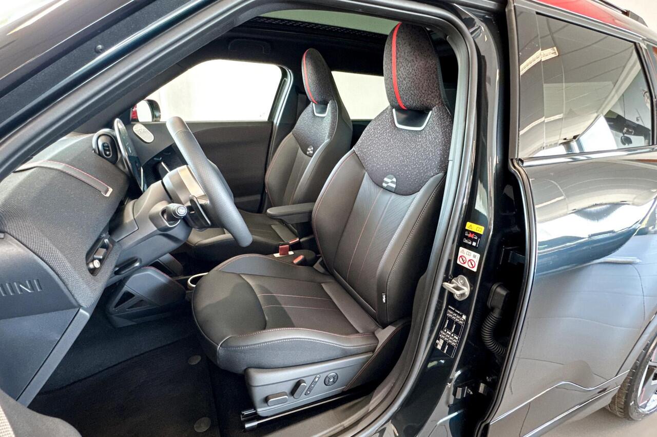 Mini John Cooper Works Aceman E JCW XL | Selections | Glazen Panoramadak | Stoelverwarming | Comfort Access | Head-up Display |