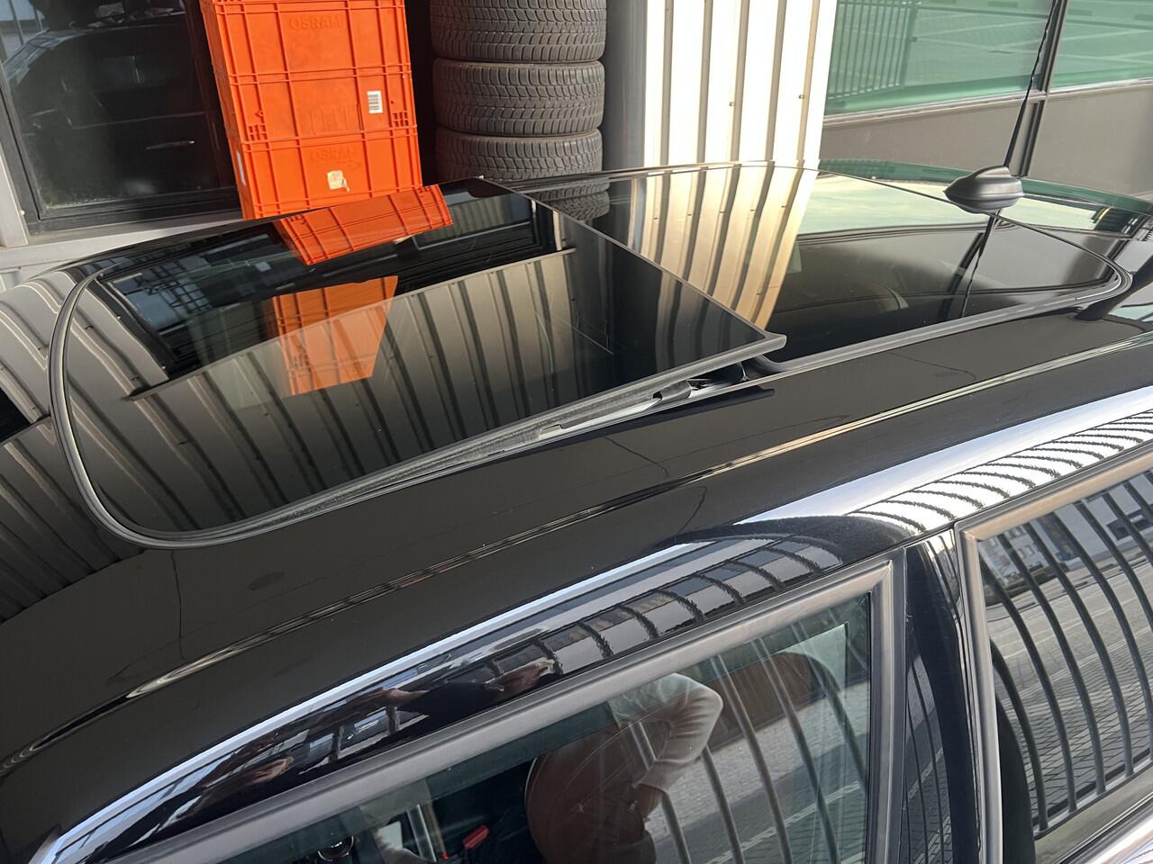 Mini John Cooper Works Mini 1.5 Cooper Pack | AUTOMAAT | LEDER | SCHUIF/KANTELDAK | CARPLAY/ANDROID | NAVI | CRUISE CONTROL | PDC V+A | CLIMATE CONTROL | LMV 18'' | KEYLESS | BLUETOOTH