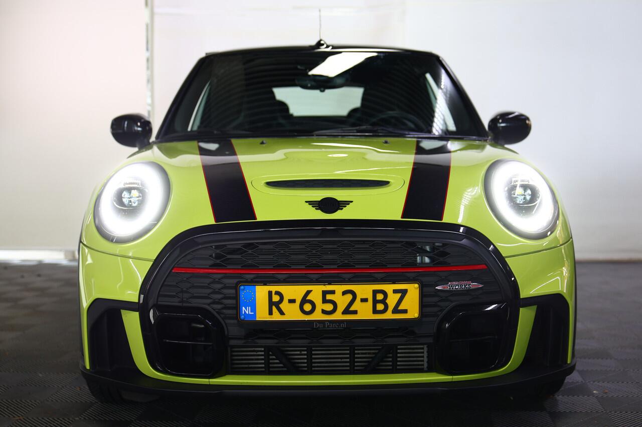 Mini John Cooper Works Mini Cabrio 2.0 JCW avm Origineel NL Unieke Kleur Lage KM! '22