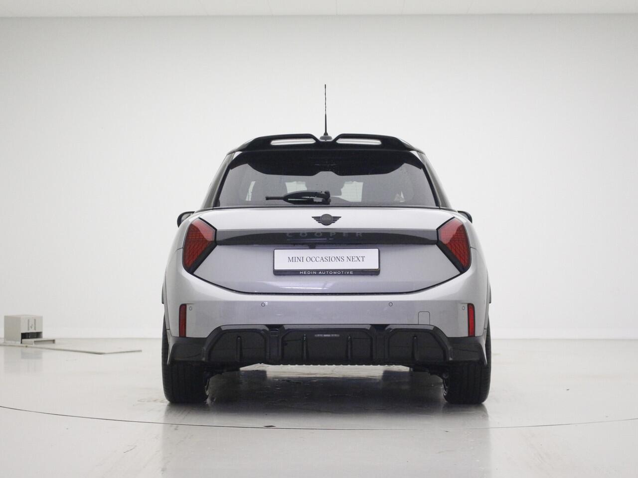 Mini John Cooper Works 5-deurs C Cooper M | 17" | Comfort Acces | Stoel/Stuurverwarming | Panorama | Head-Up