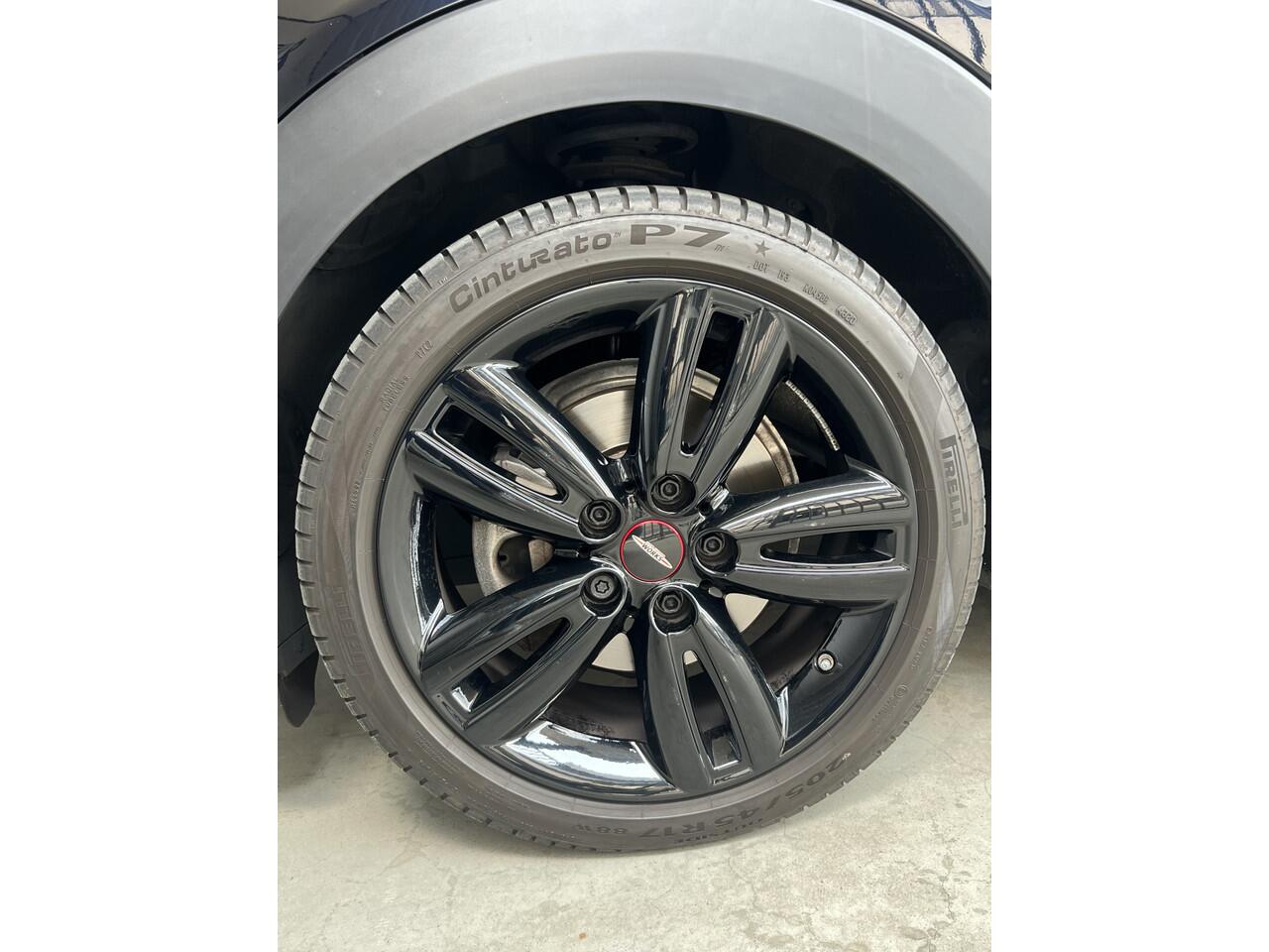 Mini John Cooper Works Mini 1.5 Dalston Edition | JCW PACK | LEDER | HARMAN/KARDON | CARPLAY/ANDROID | NAVI | CRUISE CONTROL | PDC V+A | CLIMATE CONTROL | LMV 17'' | STOELVERWARMING | KEYLESS | LED