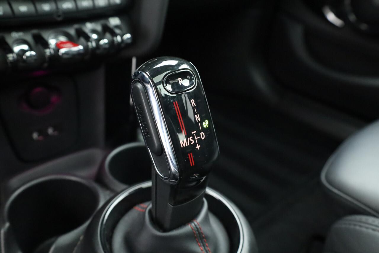 Mini John Cooper Works Mini S Hammersmith (JCW) - Orig. NL | Pano | HUD | Harman Kardon | Adapt. Cruise | Stoelverw. | Leder | PDC | Nav + App.connect | V