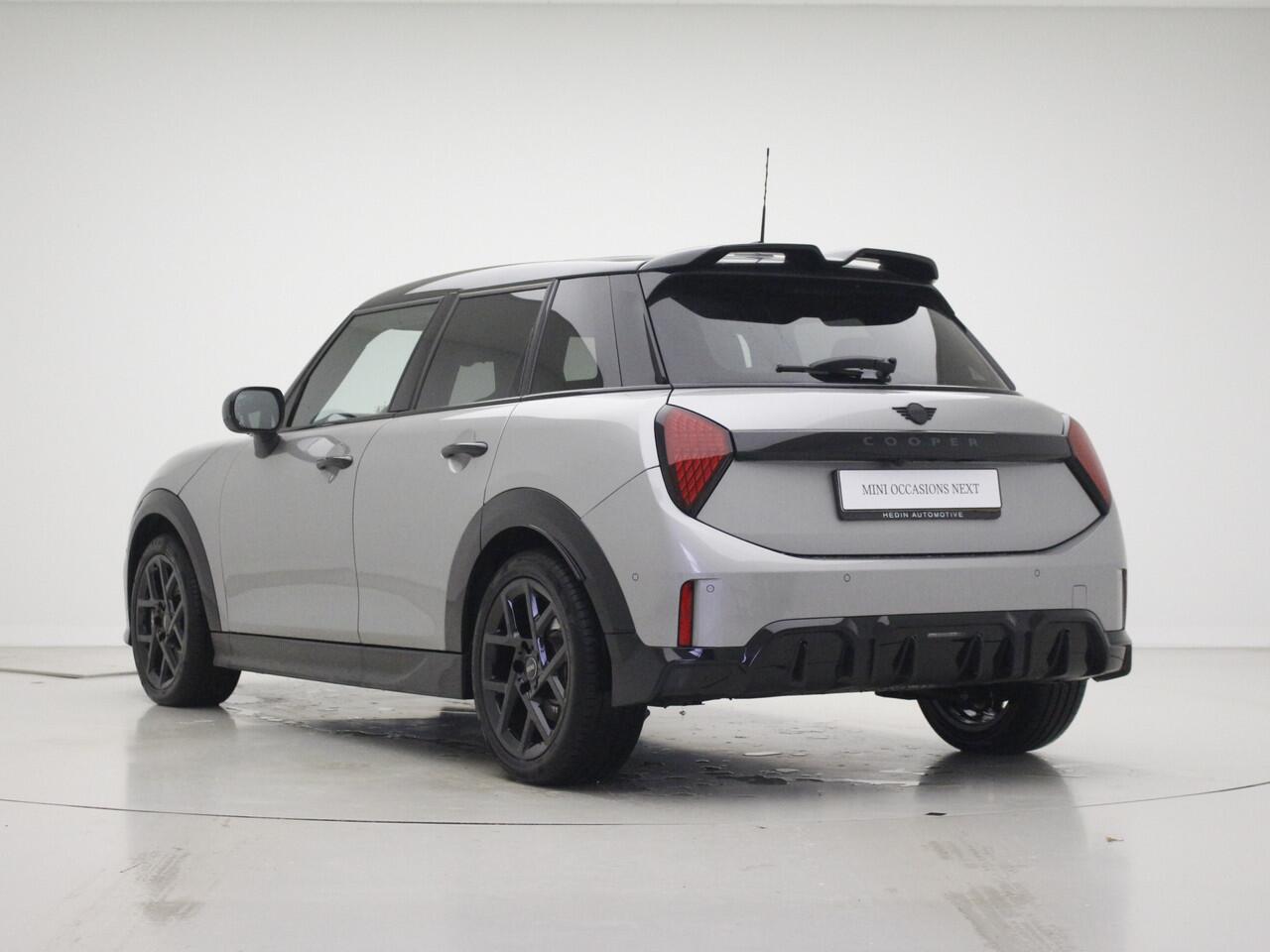 Mini John Cooper Works 5-deurs C Cooper M | 17" | Comfort Acces | Stoel/Stuurverwarming | Panorama | Head-Up