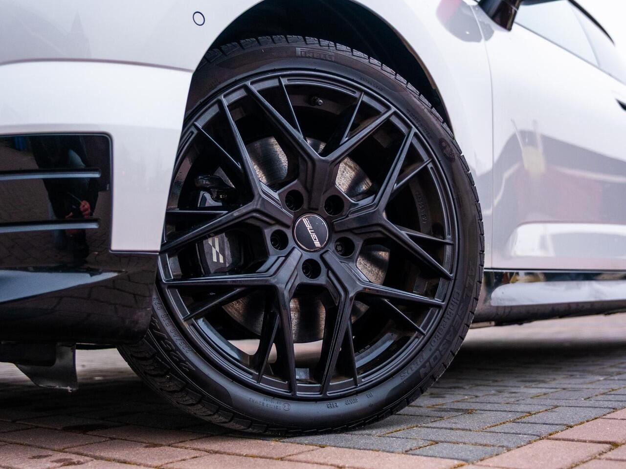 Mini John Cooper Works Mini E Cooper M 40.7 kWh | Panodak | Comfort Acces | RijAssistent | Hud | Dab+ | Aut Grootlicht | Led | Stoel- Stuurverw | Leder | Alarm