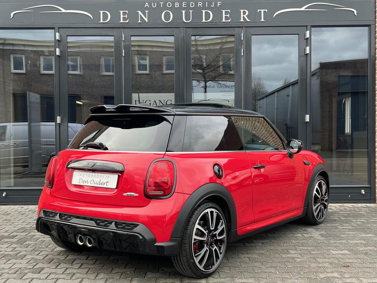 Mini John Cooper Works Mini 2.0 AUT PANO / APPLE CARPLAY VOL VOL