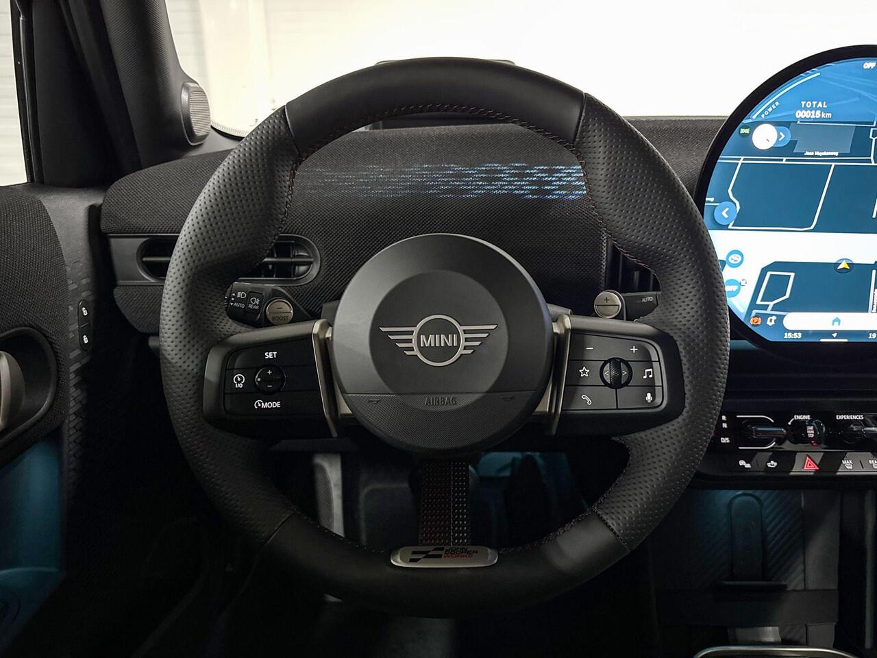 Mini John Cooper Works 5-deurs C Cooper M | John Cooper Works uitvoering | Pakket | 17" JCW Sprint Spoke Black | Opruimingsvoordeel